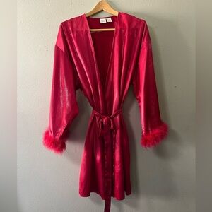 Gilligan & O Mailley Red Robe with faux fur at the cuffs Size L Romantic